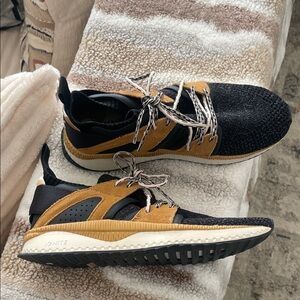 Puma Black and Tan Sneakers